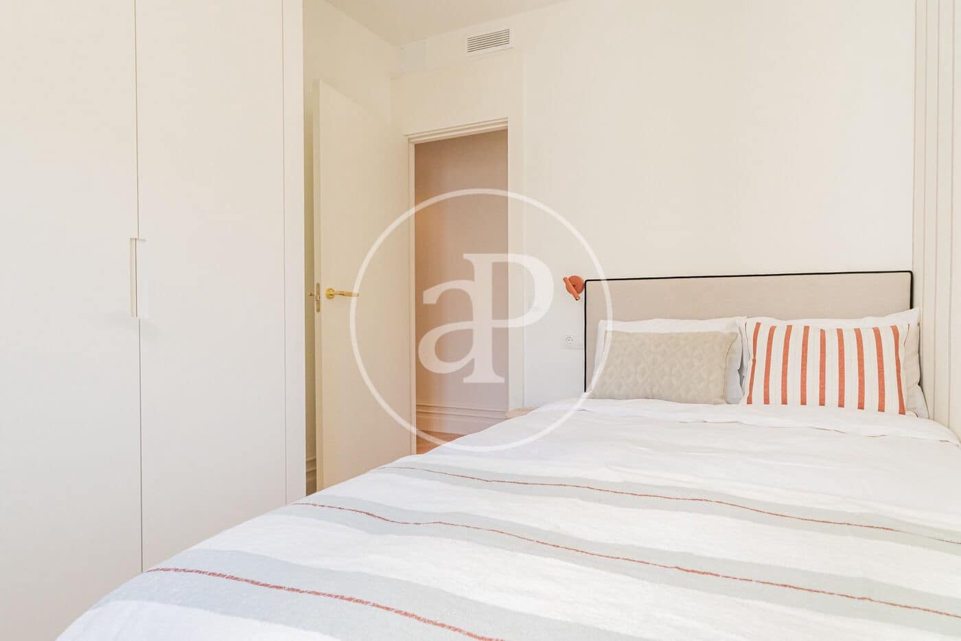 2 slaapkamer Penthouse te koop in Madrid stad - € 1.180.000 (Ref: 9860115)