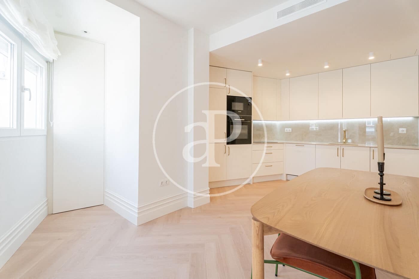 2 slaapkamer Penthouse te koop in Madrid stad - € 1.180.000 (Ref: 9860115)