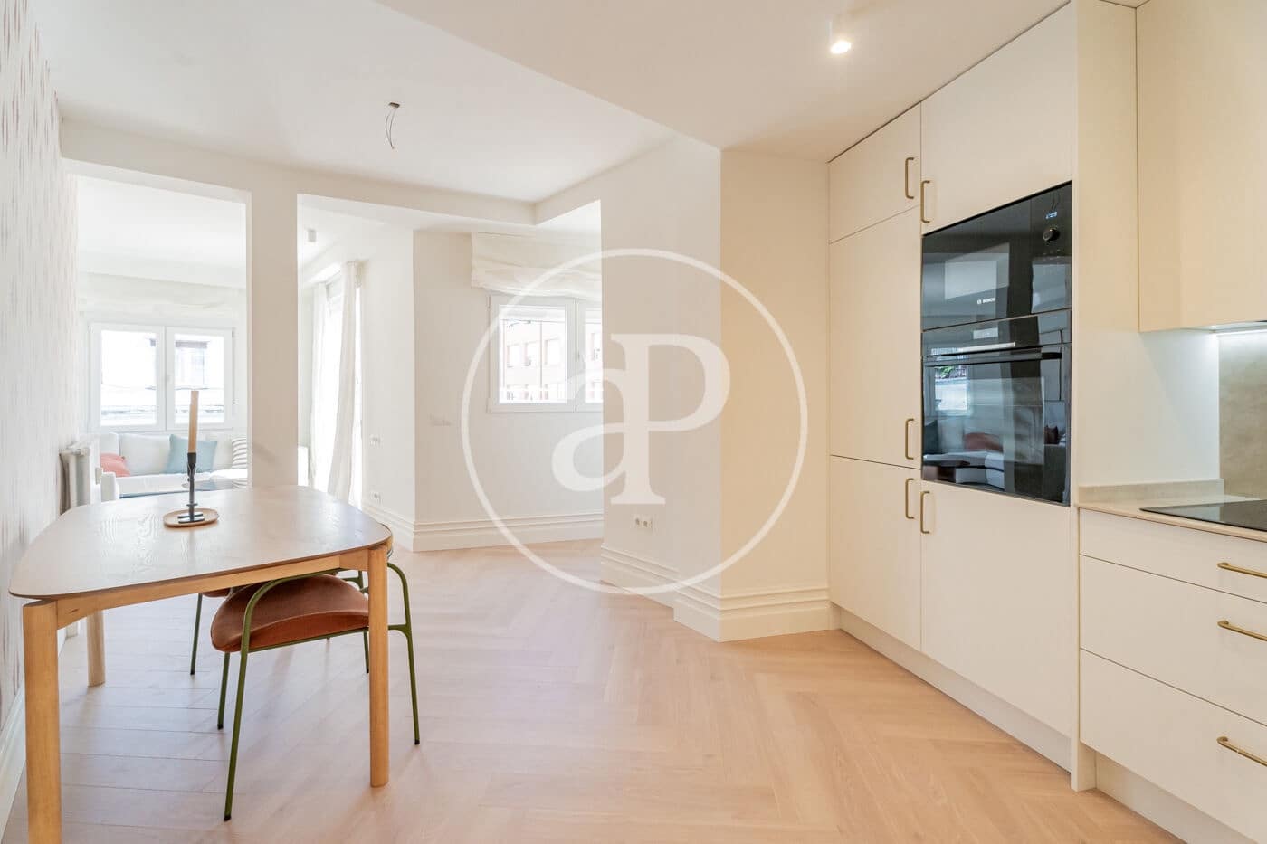 2 slaapkamer Penthouse te koop in Madrid stad - € 1.180.000 (Ref: 9860115)
