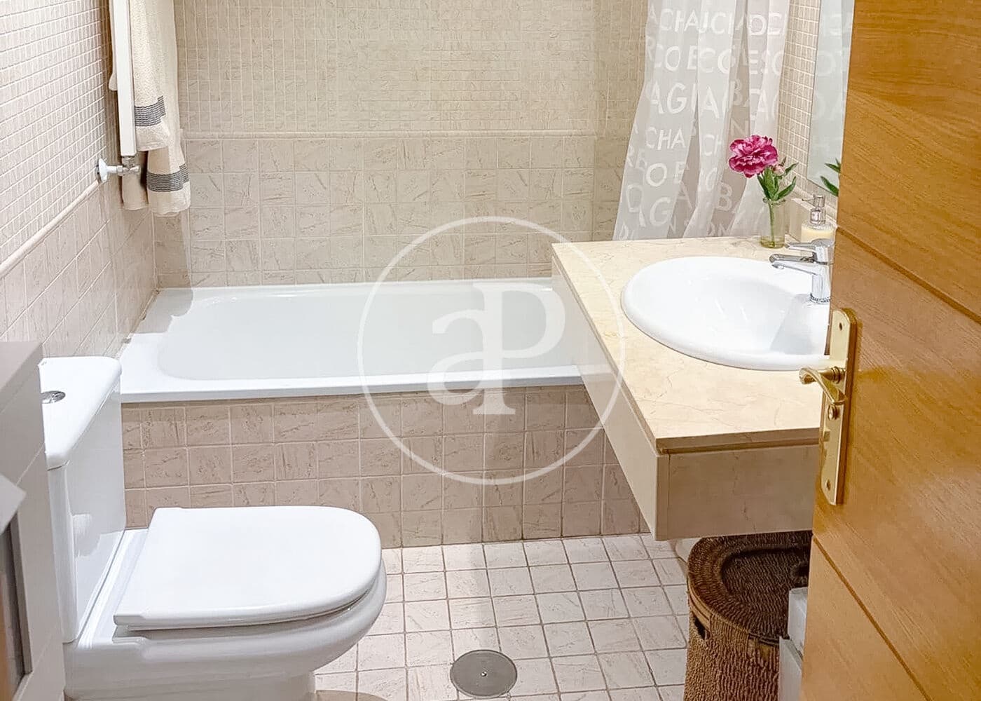 3 soveværelse Lejlighed til salg i Madrid by med swimmingpool - € 768.000 (Ref: 9861878)