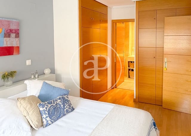 3 soveværelse Lejlighed til salg i Alameda de Osuna, Madrid by med swimmingpool - € 768.000 (Ref: 9861878)