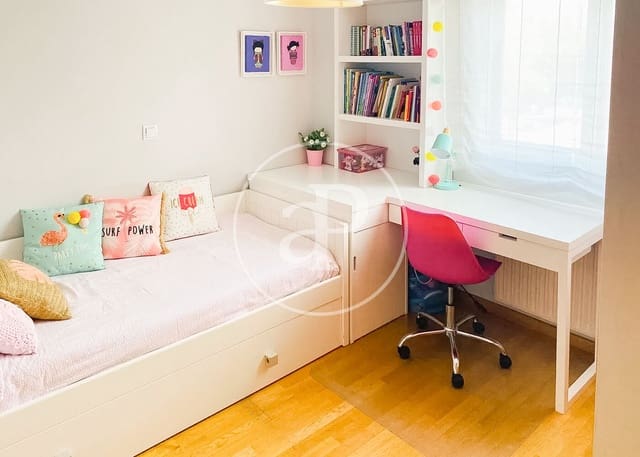 3 soveværelse Lejlighed til salg i Alameda de Osuna, Madrid by med swimmingpool - € 768.000 (Ref: 9861878)