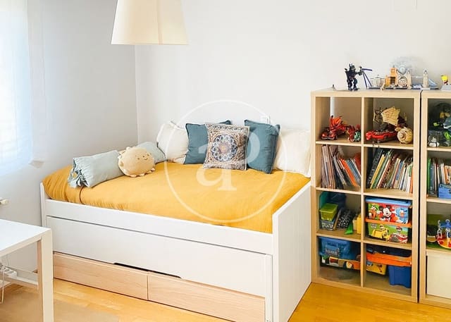 3 soveværelse Lejlighed til salg i Alameda de Osuna, Madrid by med swimmingpool - € 768.000 (Ref: 9861878)