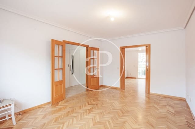 5 bedroom Villa for rent in Timón, Madrid city with garage - € 2,800 (Ref: 9861879)