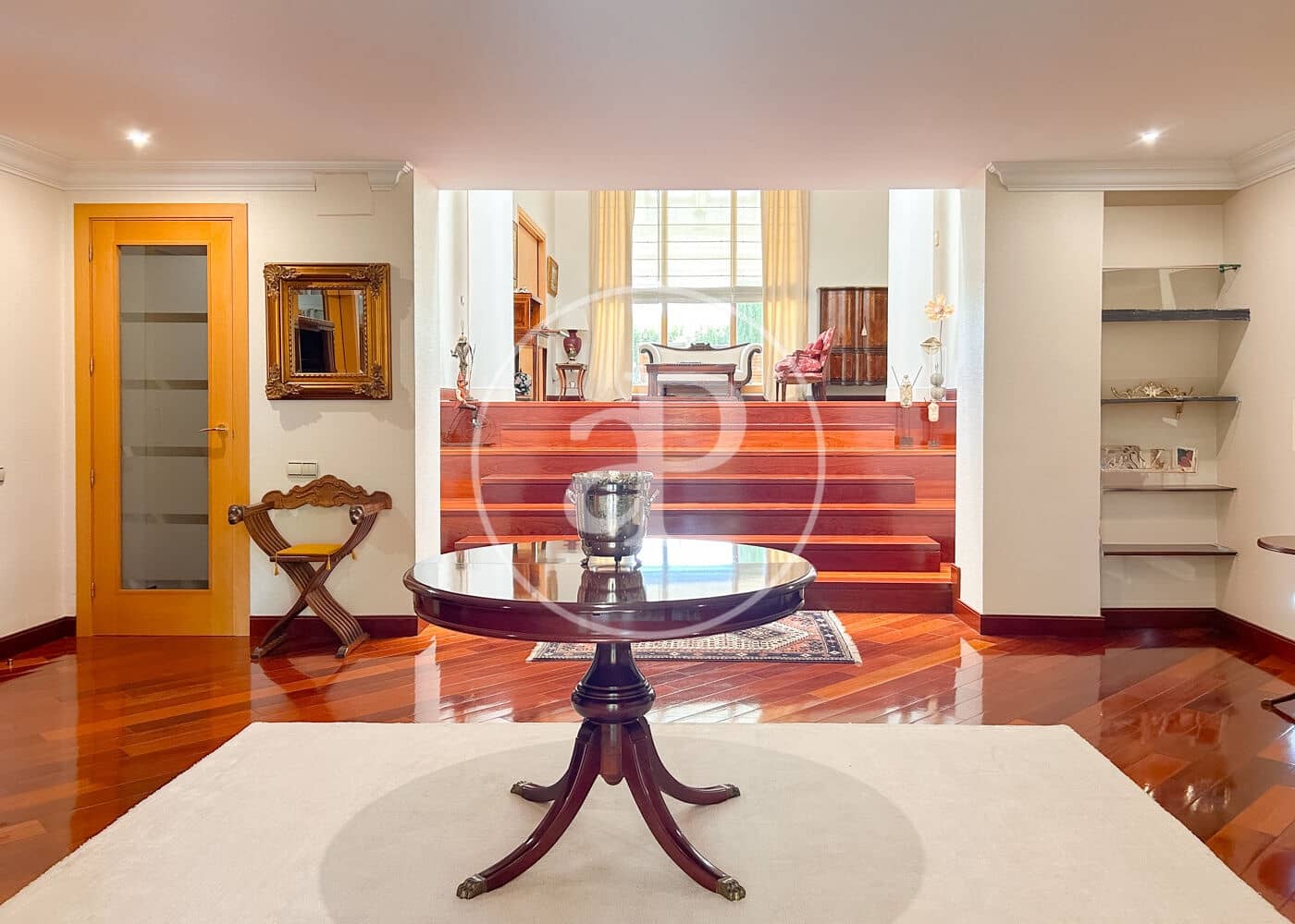 5 bedroom Villa for sale in Pozuelo de Alarcon - € 4,100,000 (Ref: 9861880)