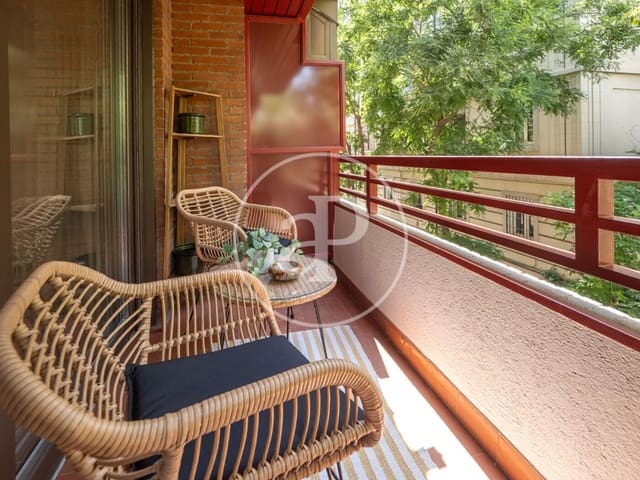 3 sovrum Lägenhet till salu i Fuente del Berro, Madrid stad - 995 000 € (Ref: 9861882)