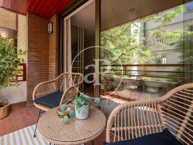 3 sovrum Lägenhet till salu i Fuente del Berro, Madrid stad - 995 000 € (Ref: 9861882)