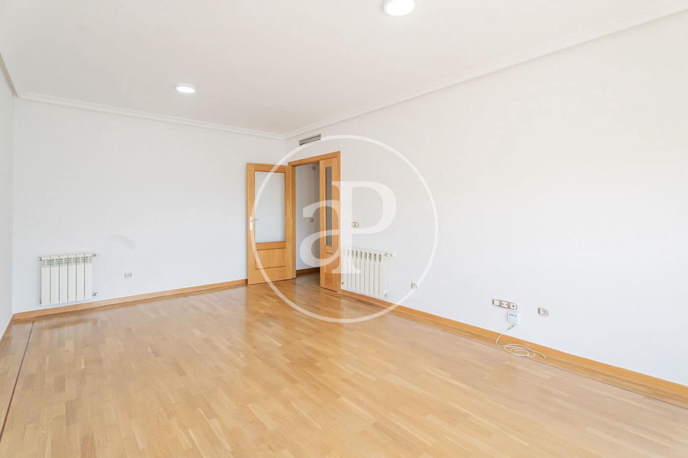 2 bedroom Apartment for rent in Madrid city with pool garage - € 1,850 (Ref: 9861883)
