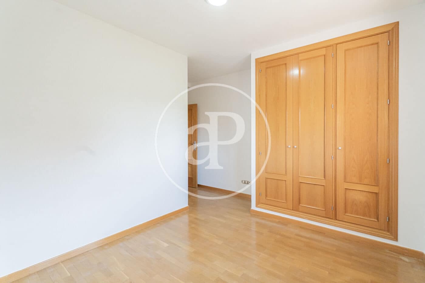 2 bedroom Apartment for rent in Madrid city with pool garage - € 1,850 (Ref: 9861883)