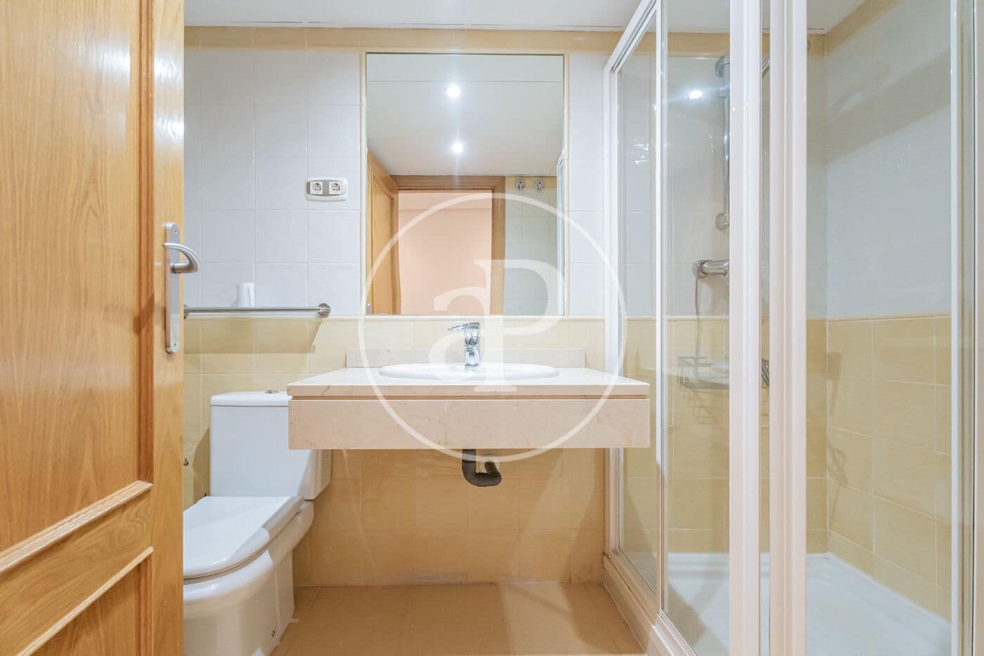 2 bedroom Apartment for rent in Madrid city with pool garage - € 1,850 (Ref: 9861883)
