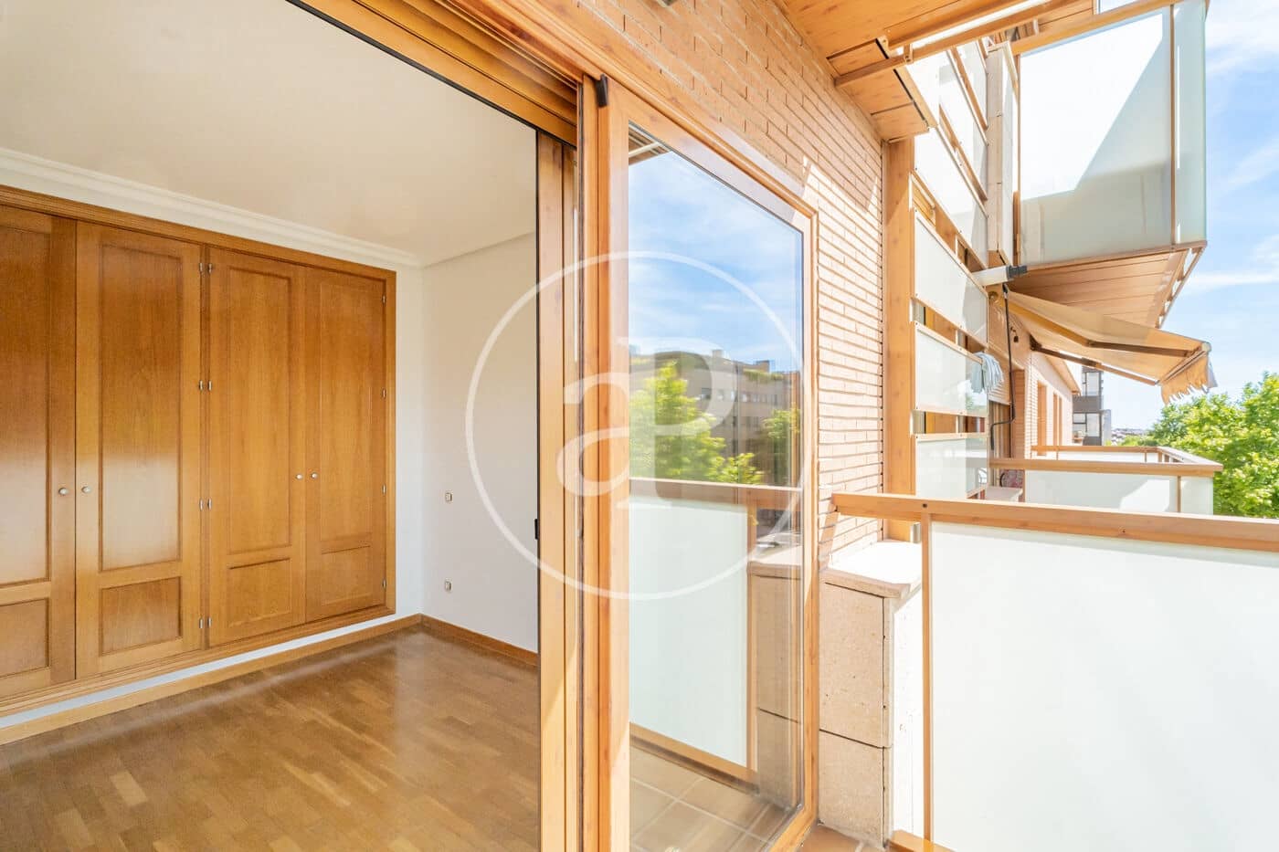 2 bedroom Apartment for rent in Madrid city with pool garage - € 1,850 (Ref: 9861883)