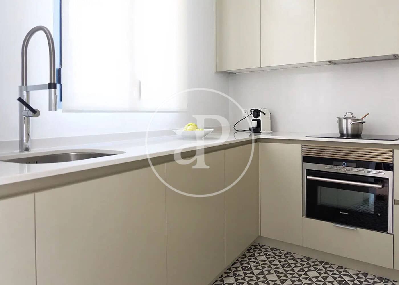 2 soverom Leilighet til leie i Madrid by - € 4 675 (Ref: 9861884)