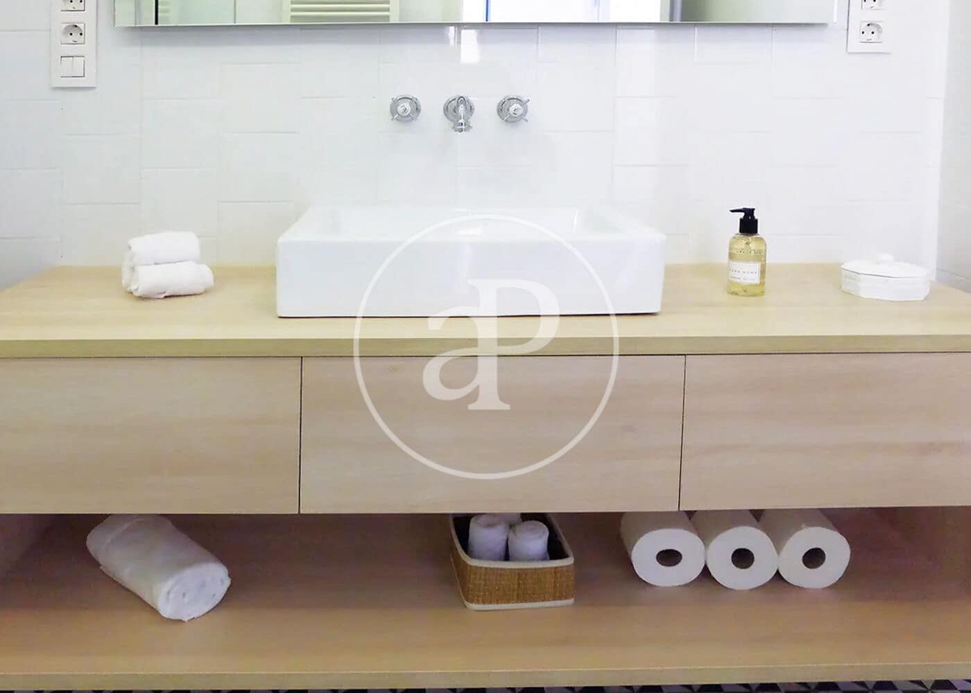 2 soverom Leilighet til leie i Madrid by - € 4 675 (Ref: 9861884)