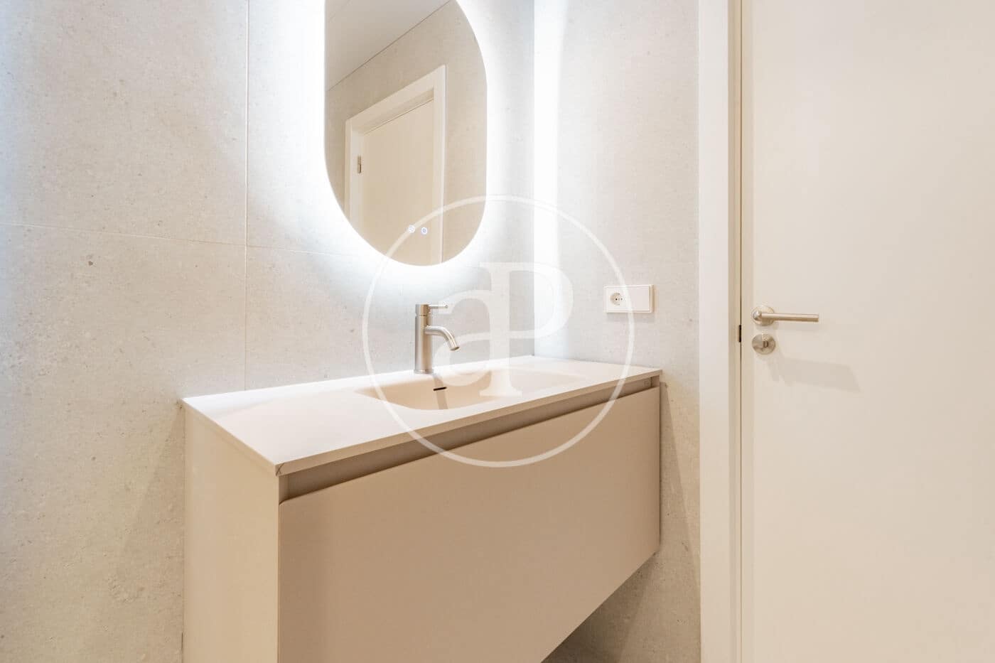 3 soveværelse Lejlighed til salg i Madrid by - € 1.195.000 (Ref: 9865211)
