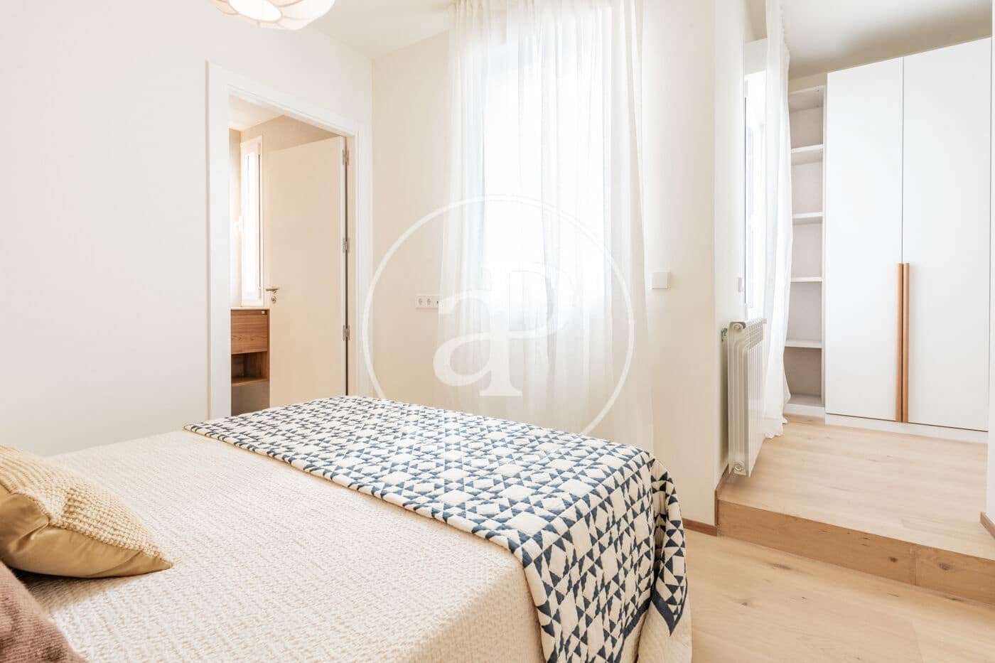 3 soveværelse Lejlighed til salg i Madrid by - € 1.195.000 (Ref: 9865211)