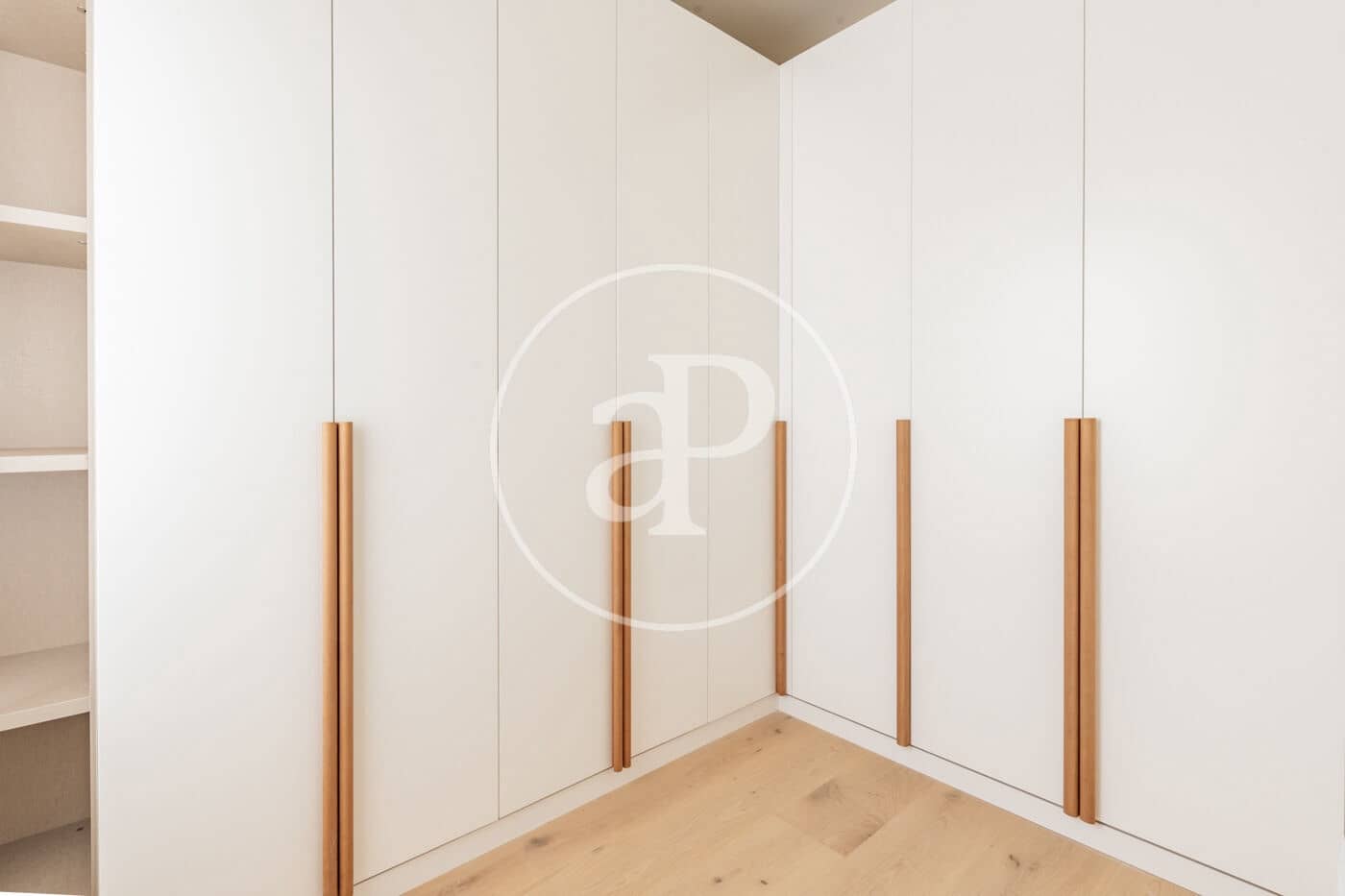 3 soveværelse Lejlighed til salg i Madrid by - € 1.195.000 (Ref: 9865211)