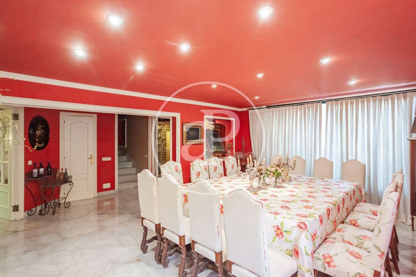 5 bedroom Villa for sale in Las Rozas de Madrid with pool - € 1,100,000 (Ref: 9865213)