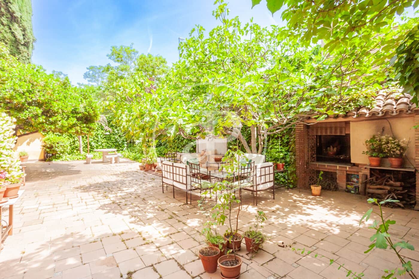 5 bedroom Villa for sale in Las Rozas de Madrid with pool - € 1,100,000 (Ref: 9865213)