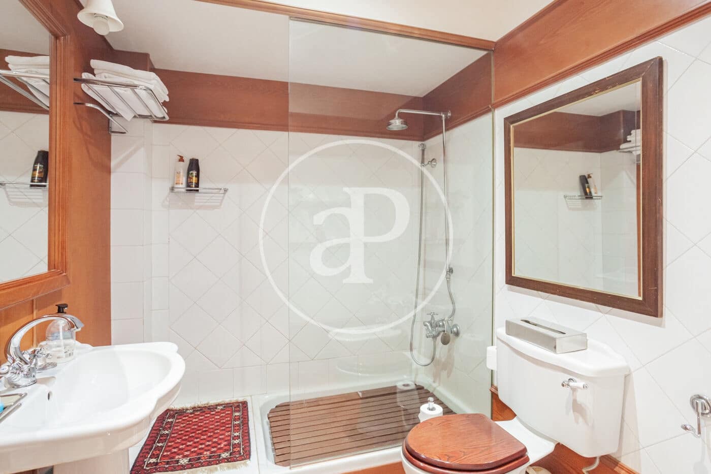 5 bedroom Villa for sale in Las Rozas de Madrid with pool - € 1,100,000 (Ref: 9865213)