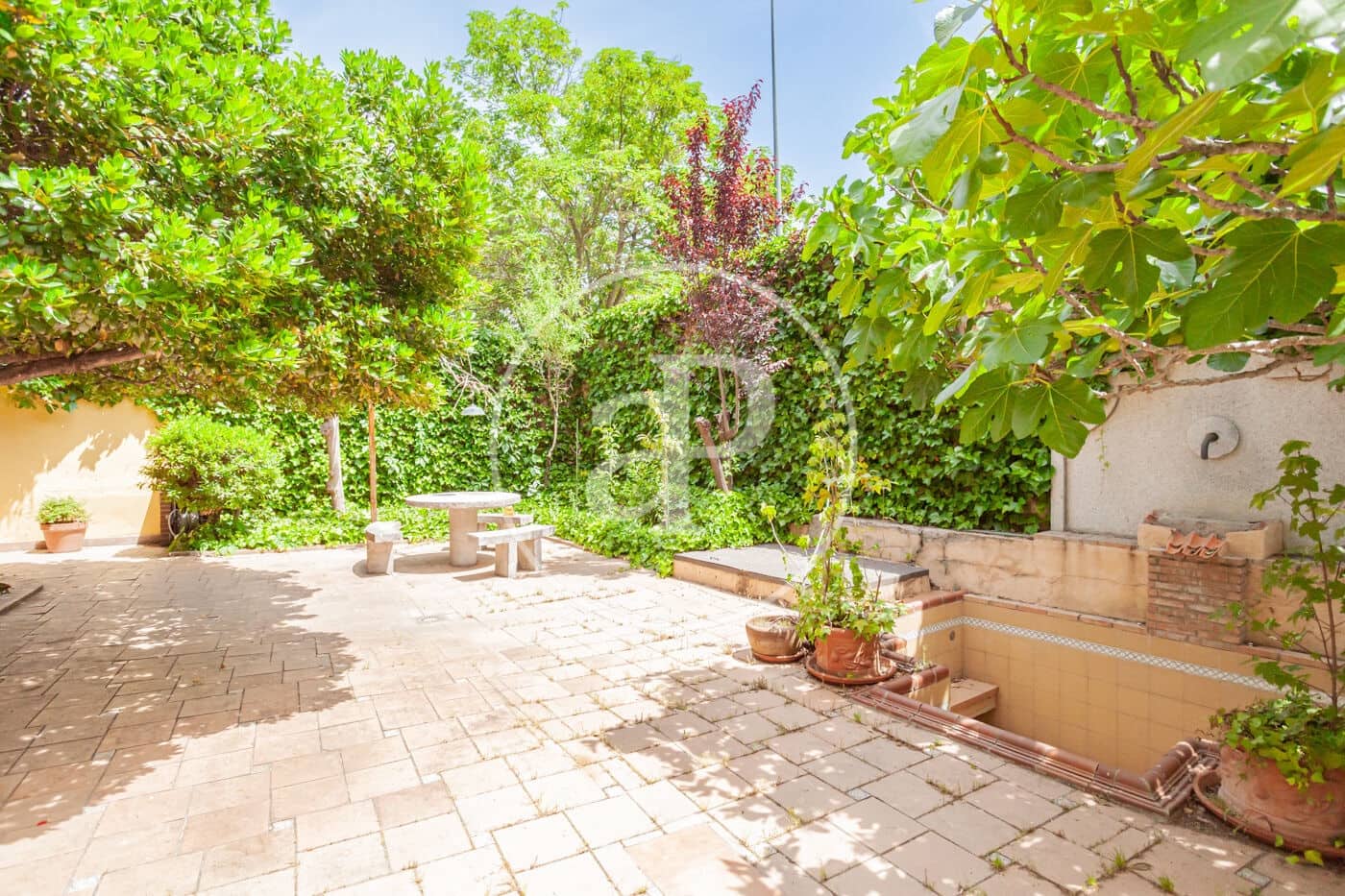 5 bedroom Villa for sale in Las Rozas de Madrid with pool - € 1,100,000 (Ref: 9865213)
