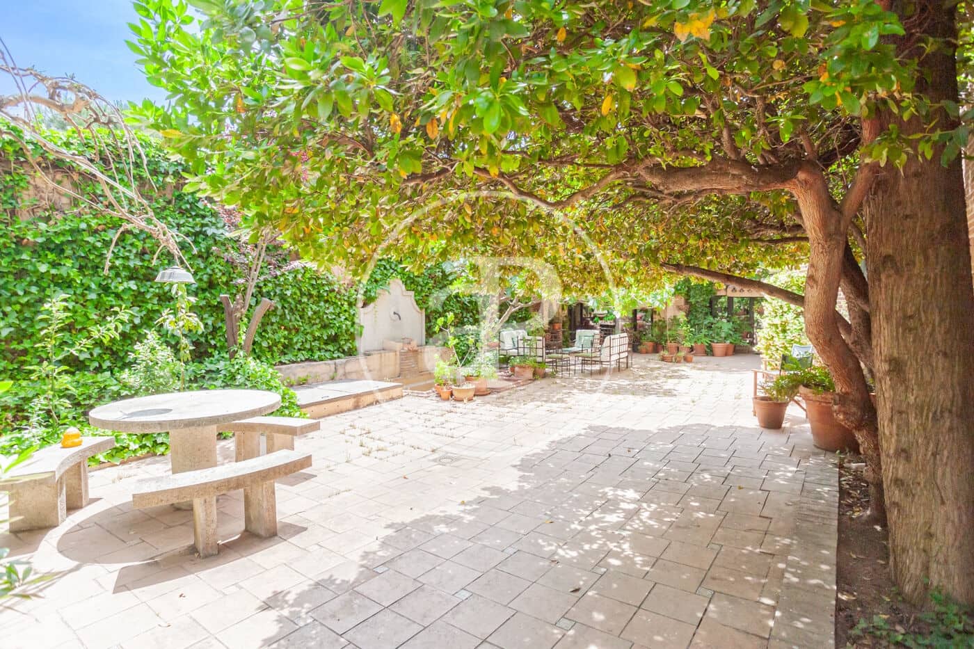 5 bedroom Villa for sale in Las Rozas de Madrid with pool - € 1,100,000 (Ref: 9865213)