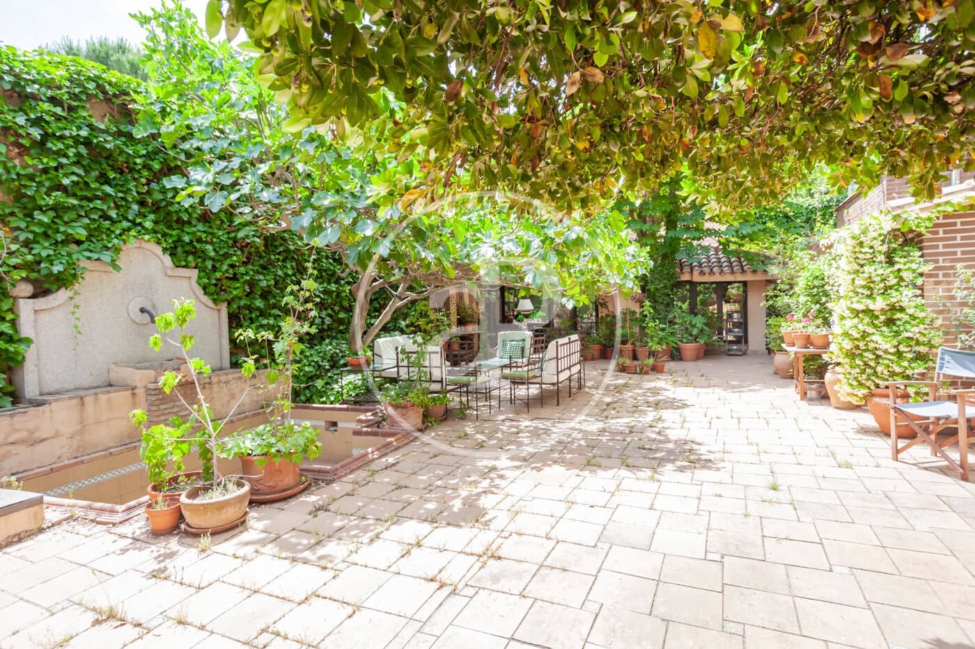 5 bedroom Villa for sale in Las Rozas de Madrid with pool - € 1,100,000 (Ref: 9865213)