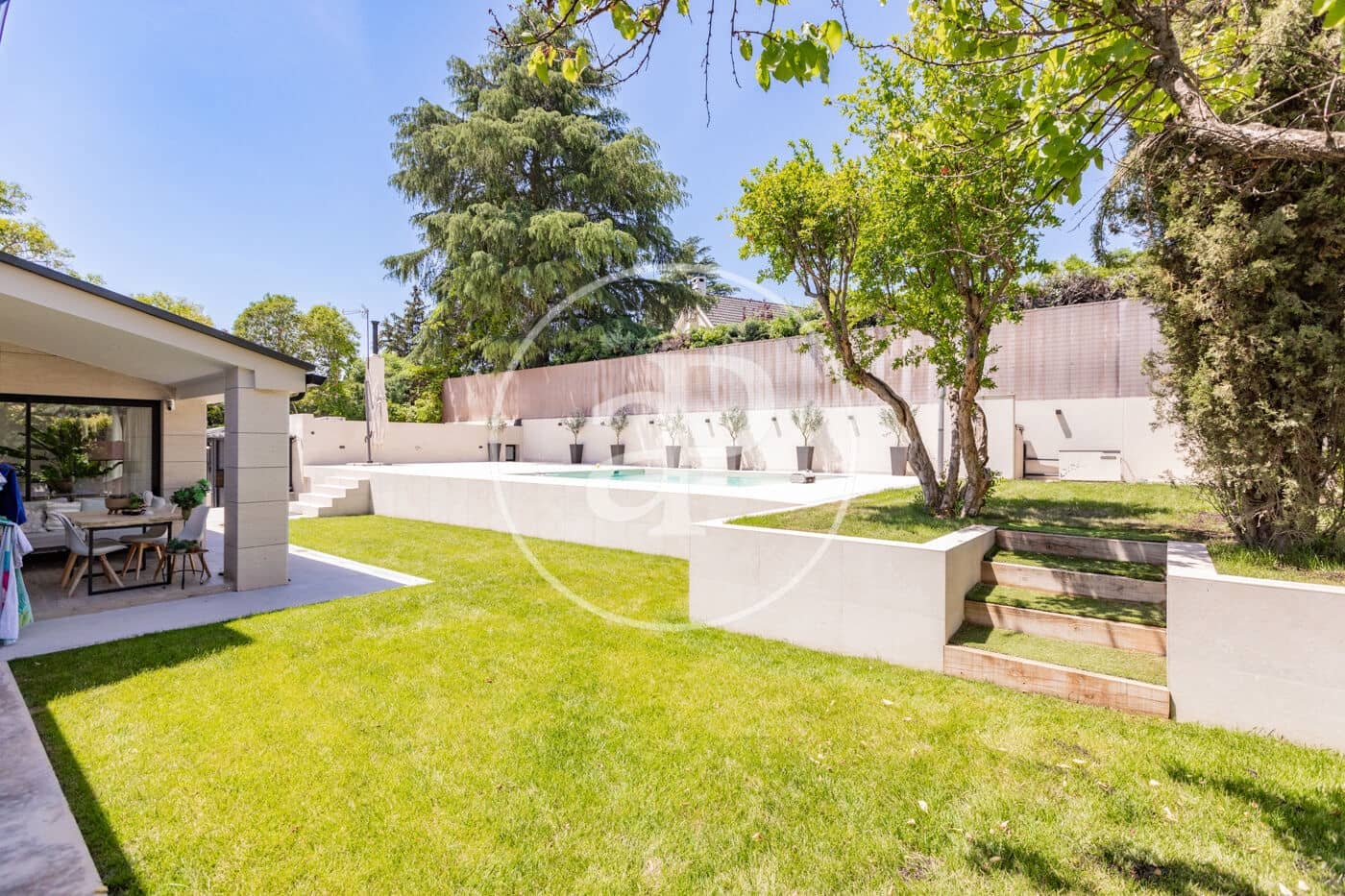 6 bedroom Villa for sale in Pozuelo de Alarcon with pool - € 2,760,000 (Ref: 9867029)