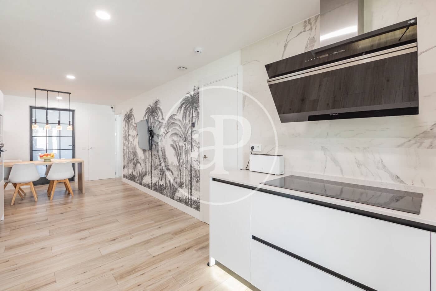 6 bedroom Villa for sale in Pozuelo de Alarcon with pool - € 2,760,000 (Ref: 9867029)