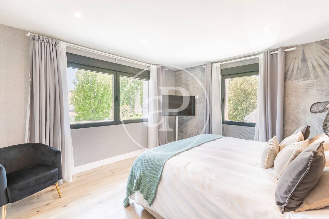 6 bedroom Villa for sale in Pozuelo de Alarcon with pool - € 2,760,000 (Ref: 9867029)