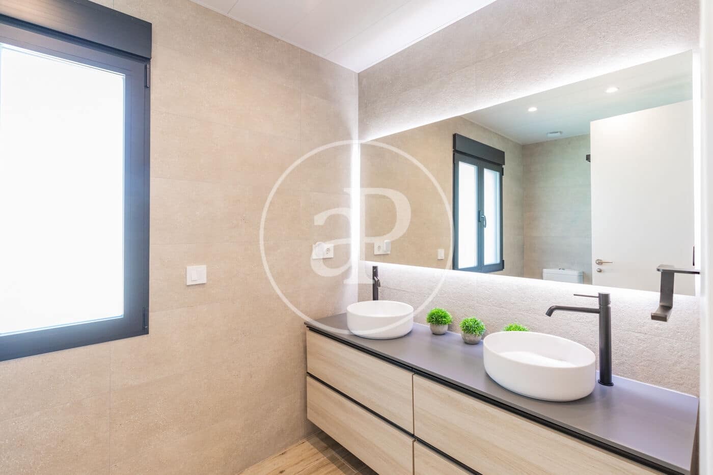 6 bedroom Villa for sale in Pozuelo de Alarcon with pool - € 2,760,000 (Ref: 9867029)