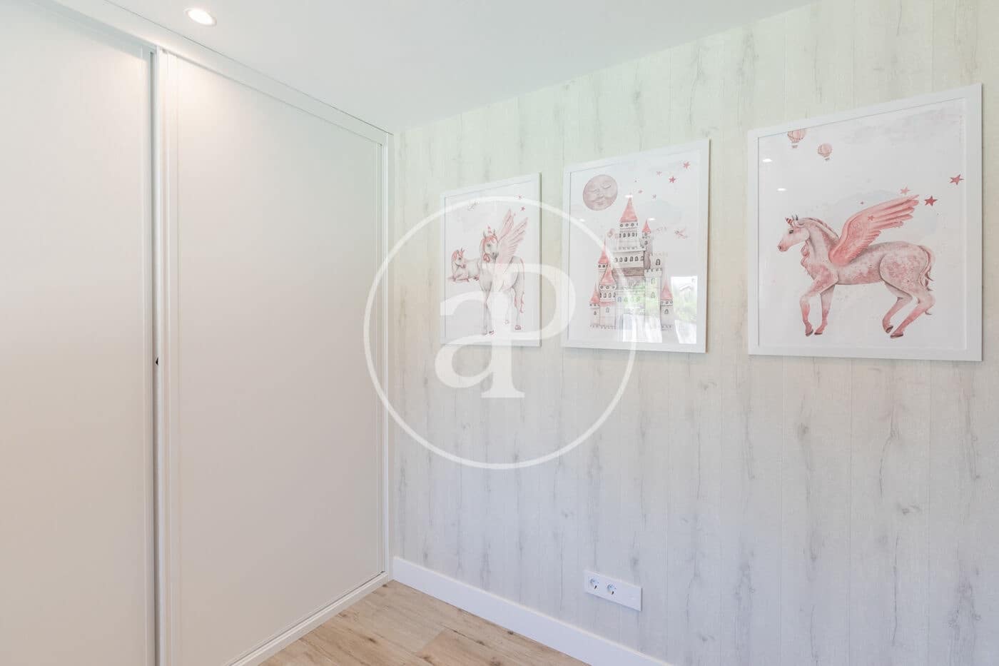 6 bedroom Villa for sale in Pozuelo de Alarcon with pool - € 2,760,000 (Ref: 9867029)