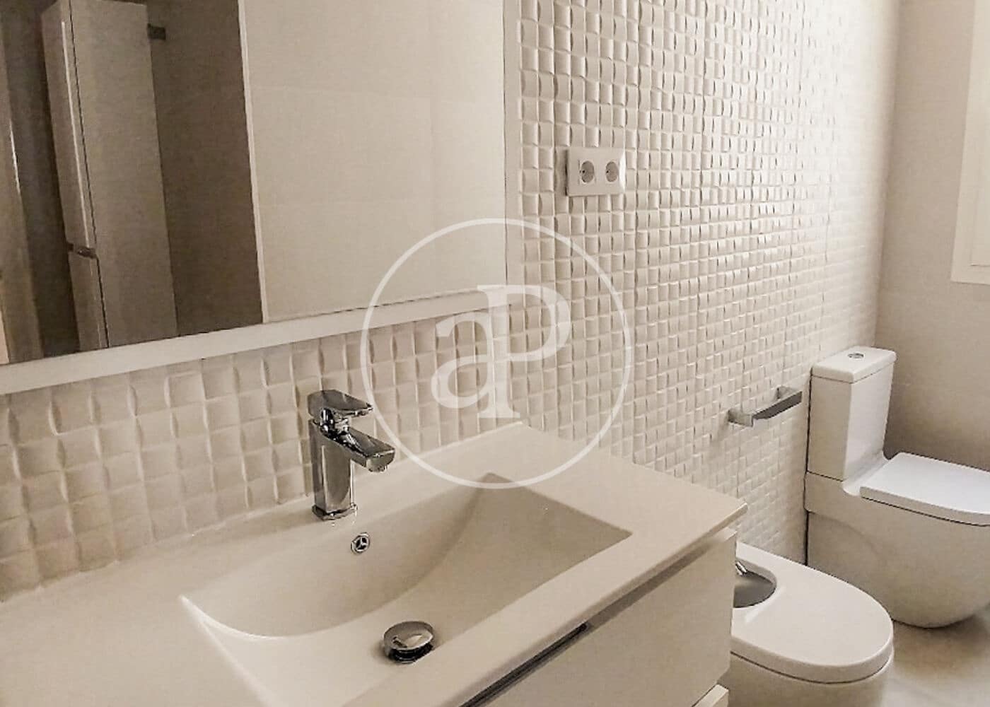 3 Zimmer Apartment zu vermieten in Madrid Stadt - 6.500 € (Ref: 9867031)