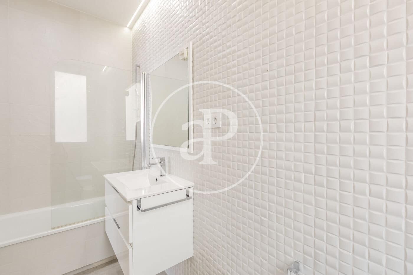 3 Zimmer Apartment zu vermieten in Madrid Stadt - 5.400 € (Ref: 9867031)
