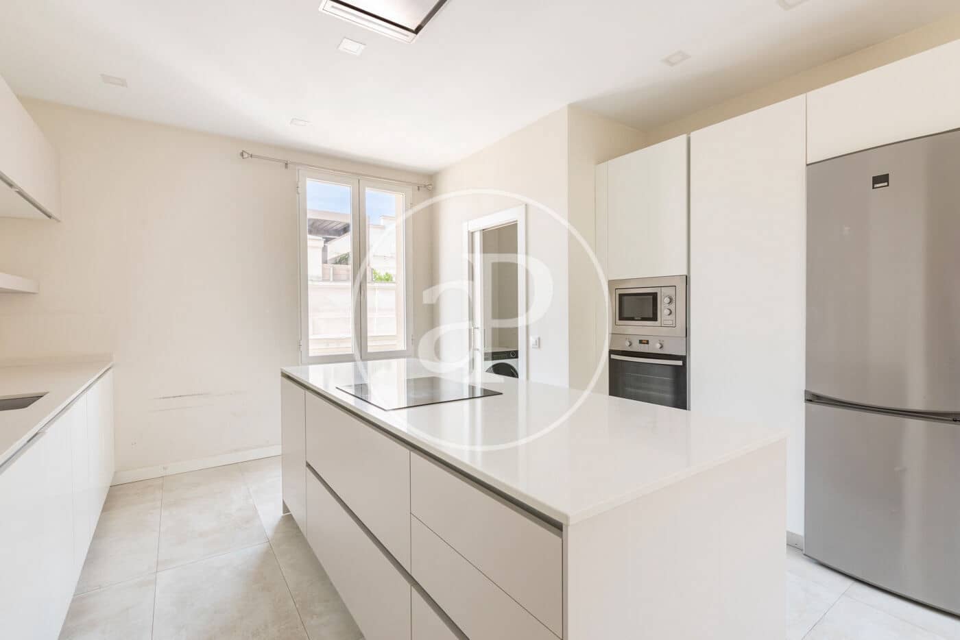 3 Zimmer Apartment zu vermieten in Madrid Stadt - 5.400 € (Ref: 9867031)