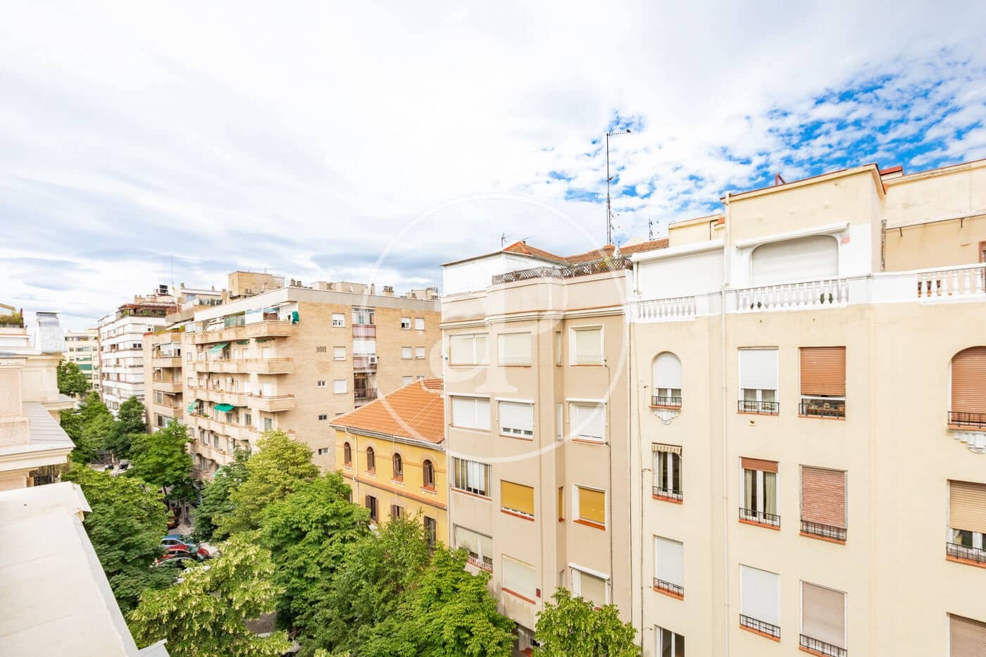 3 Zimmer Apartment zu vermieten in Madrid Stadt - 5.400 € (Ref: 9867031)