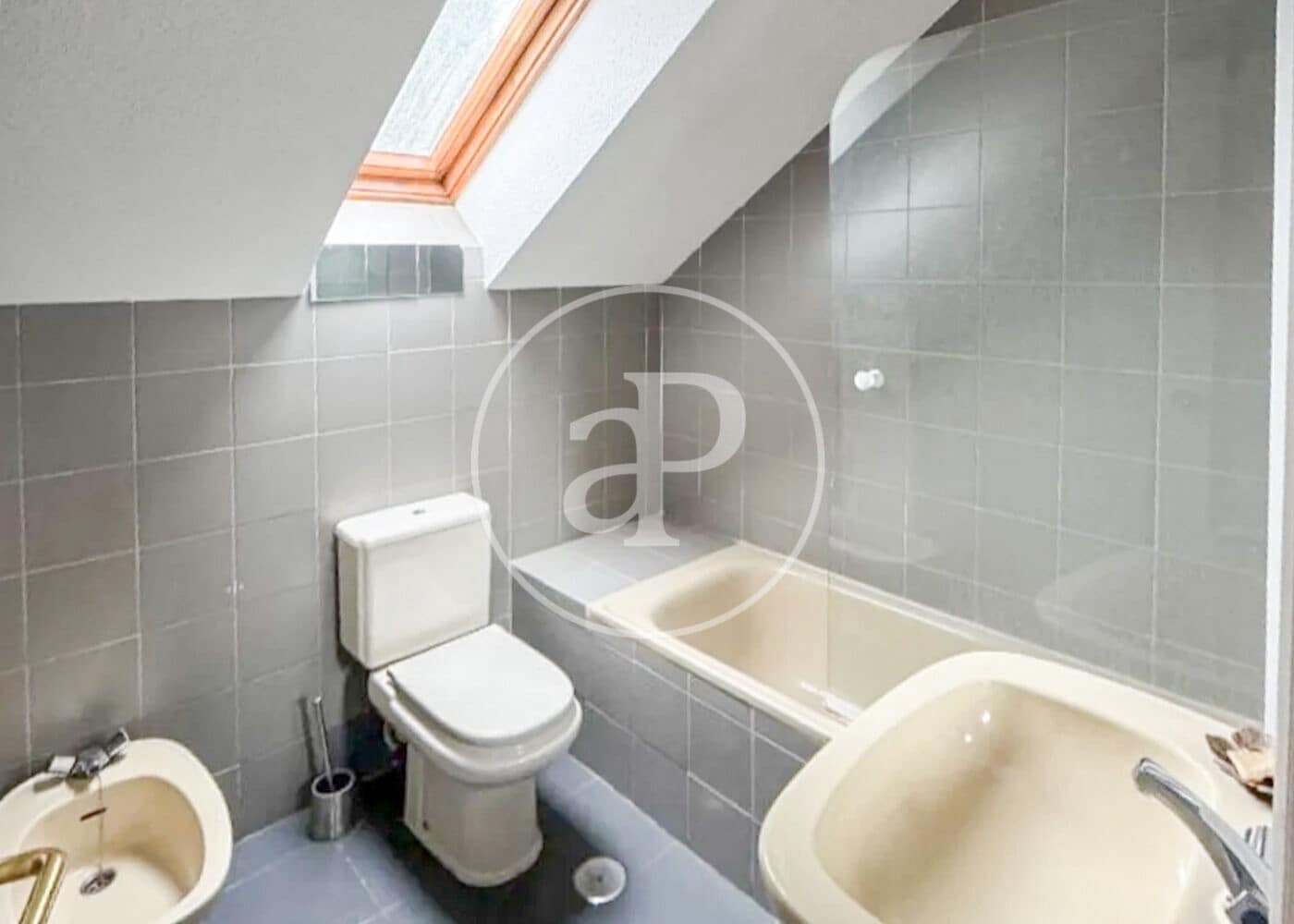 7 slaapkamer Appartement te koop in Majadahonda met zwembad - € 1.150.000 (Ref: 9868608)