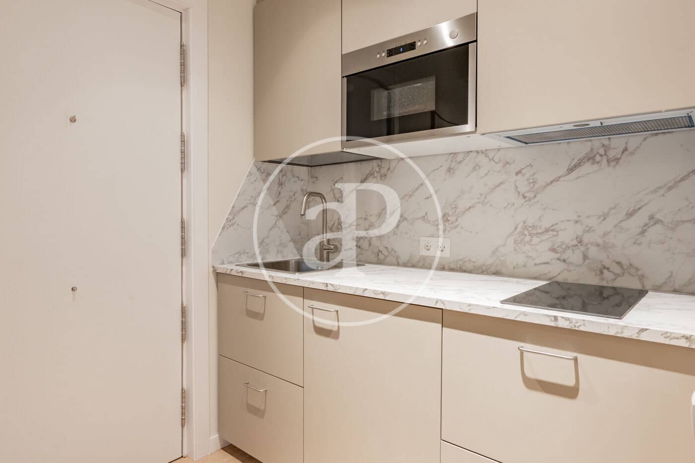 Appartamento in vendita in Madrid citta - 360.000 € (Rif: 9868609)