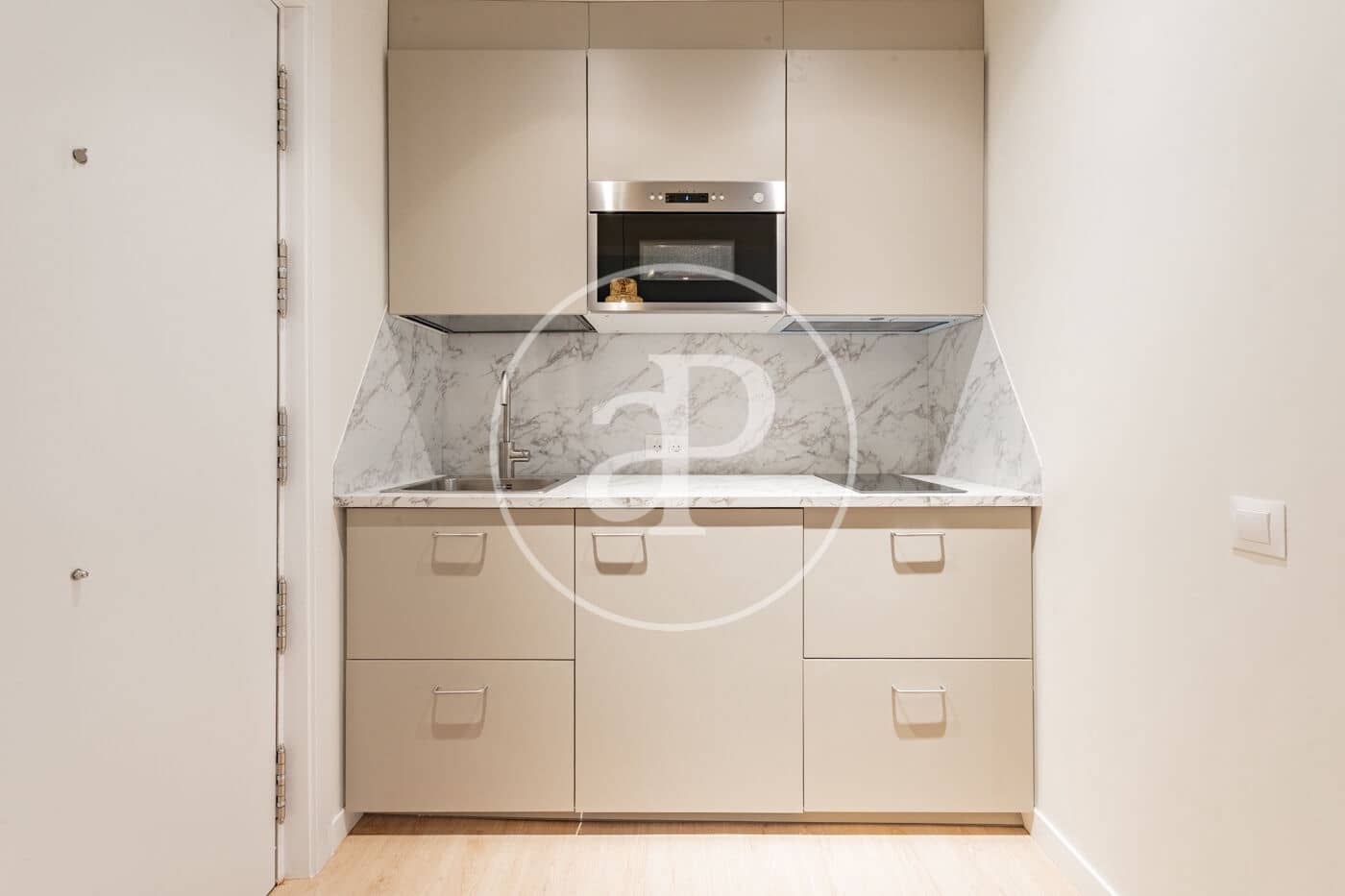 Appartamento in vendita in Madrid citta - 360.000 € (Rif: 9868609)
