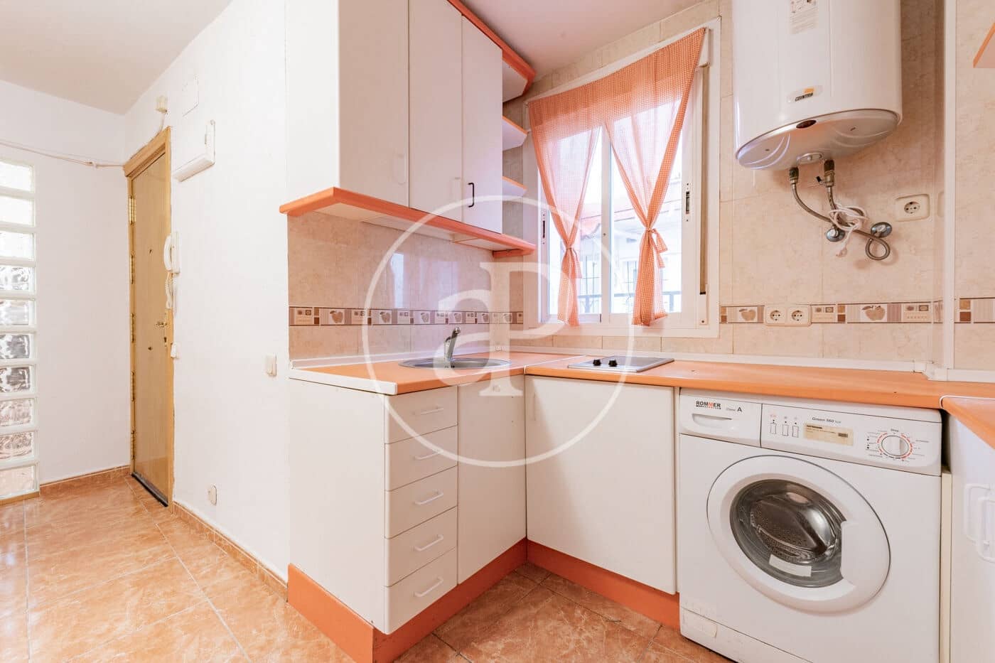2 soveværelse Lejlighed til salg i Madrid by - € 365.000 (Ref: 9876448)