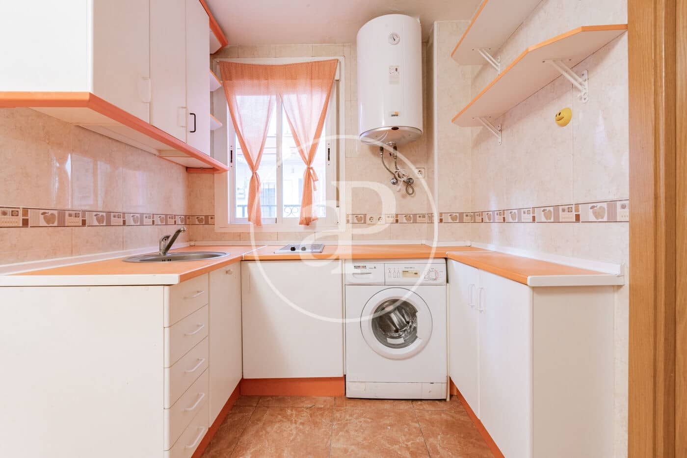 2 soveværelse Lejlighed til salg i Madrid by - € 365.000 (Ref: 9876448)