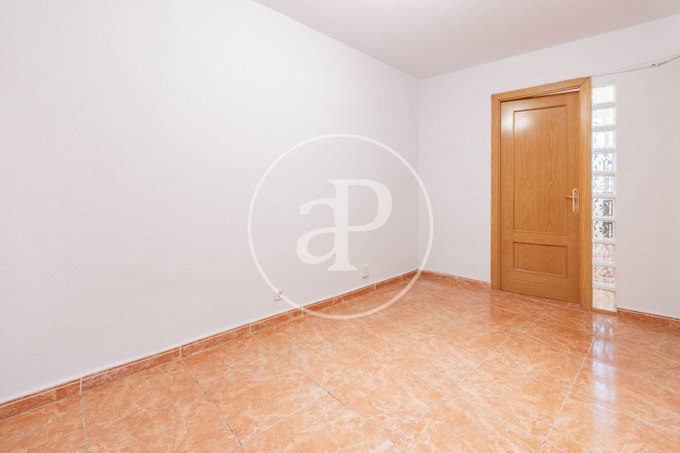 2 soveværelse Lejlighed til salg i Madrid by - € 365.000 (Ref: 9876448)