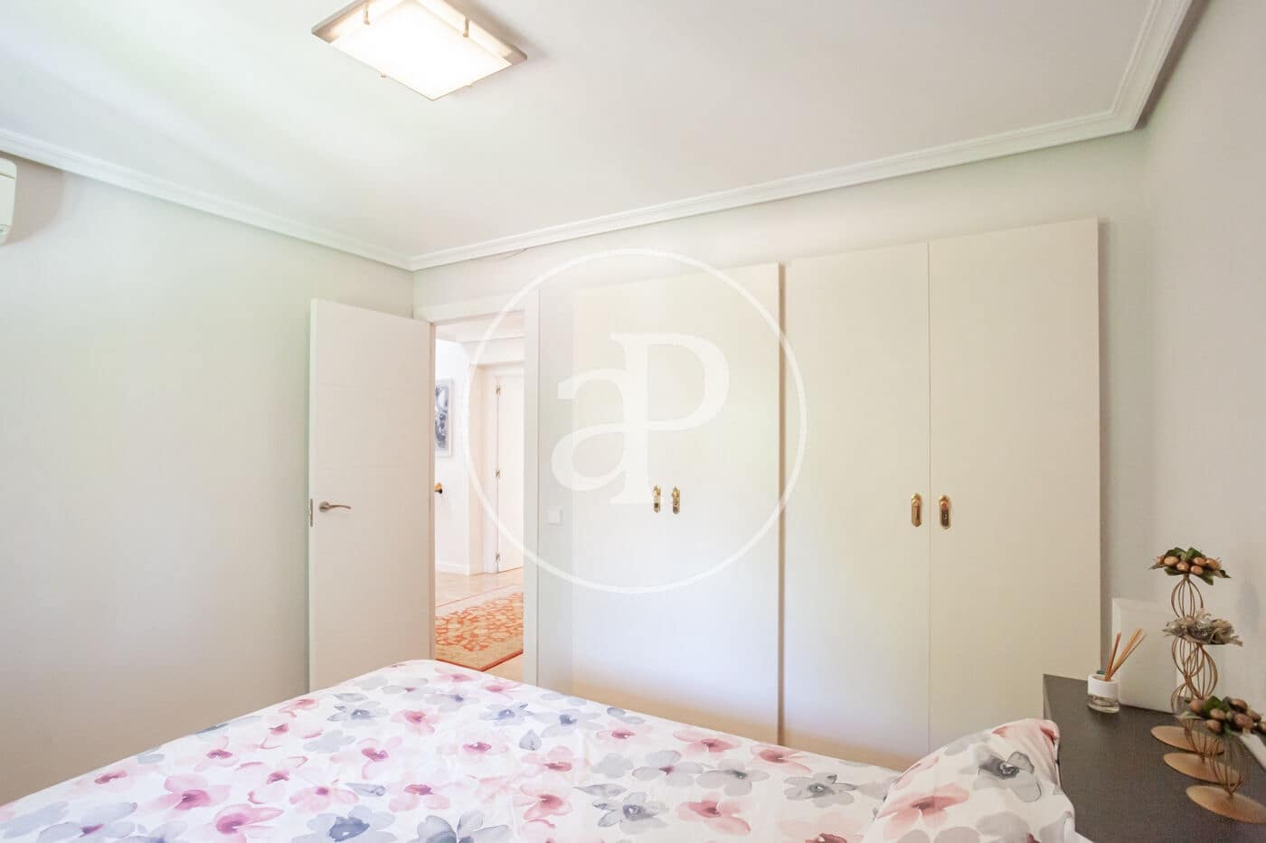 6 chambre Villa/Maison à vendre à Madrid ville avec piscine - 1 990 000 € (Ref: 9876450)