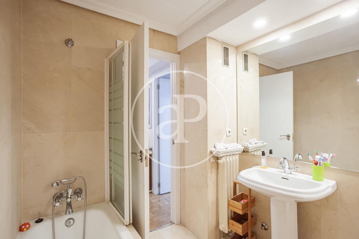6 chambre Villa/Maison à vendre à Madrid ville avec piscine - 1 990 000 € (Ref: 9876450)