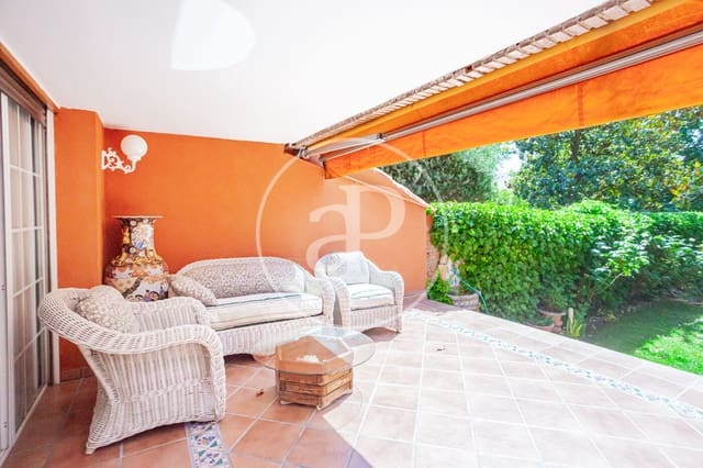 6 chambre Villa/Maison à vendre à Aravaca, Madrid ville avec piscine - 1 990 000 € (Ref: 9876450)