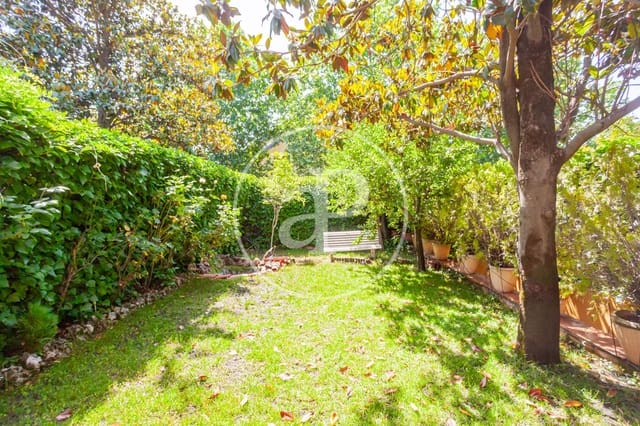 6 chambre Villa/Maison à vendre à Aravaca, Madrid ville avec piscine - 1 990 000 € (Ref: 9876450)