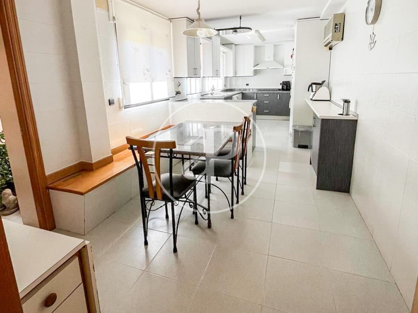 5 soveværelse Lejlighed til salg i Madrid by med swimmingpool - € 1.150.000 (Ref: 9876452)