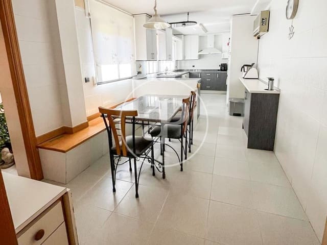 5 sypialnia Apartament na sprzedaż w Valverde, Miasto Madryt z basenem - 1 150 000 € (Ref: 9876452)