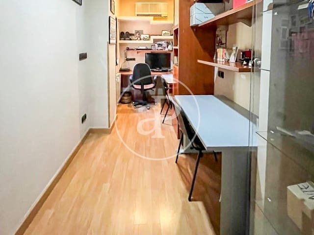 5 sypialnia Apartament na sprzedaż w Valverde, Miasto Madryt z basenem - 1 150 000 € (Ref: 9876452)