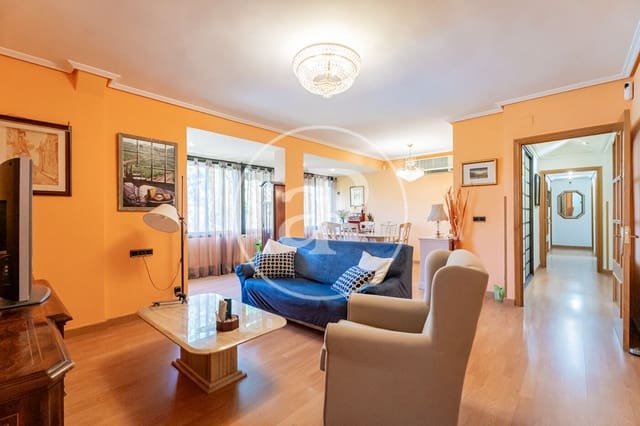 5 chambre Appartement à vendre à Valverde, Madrid ville avec piscine - 1 150 000 € (Ref: 9876452)