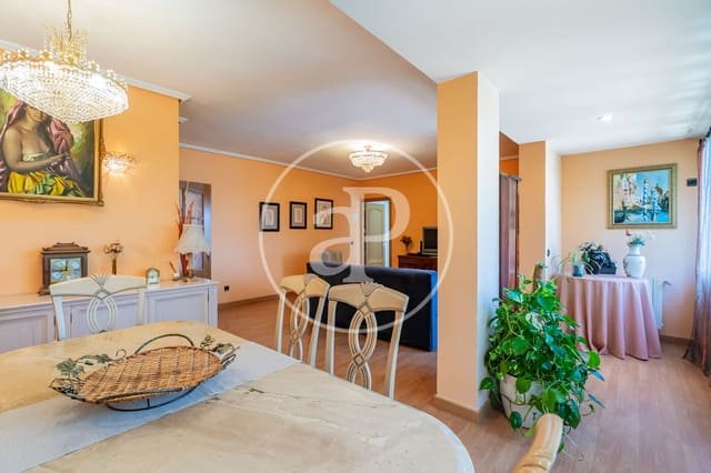 5 chambre Appartement à vendre à Valverde, Madrid ville avec piscine - 1 150 000 € (Ref: 9876452)